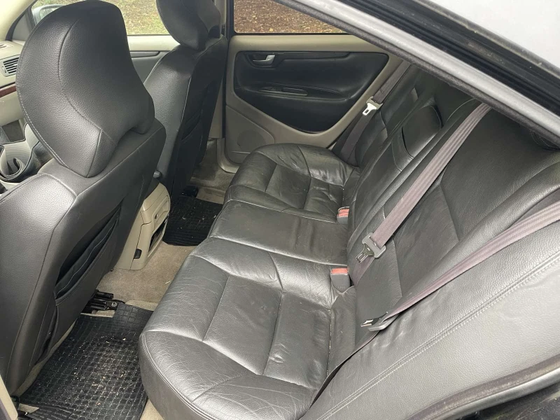 Volvo S60 2.0 turbo, снимка 4 - Автомобили и джипове - 51941093