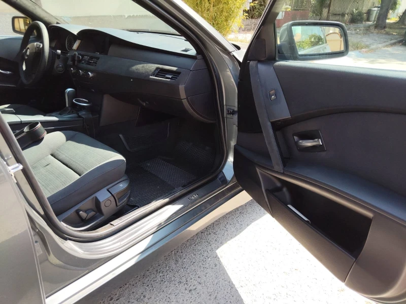 BMW 530, снимка 4 - Автомобили и джипове - 51677439