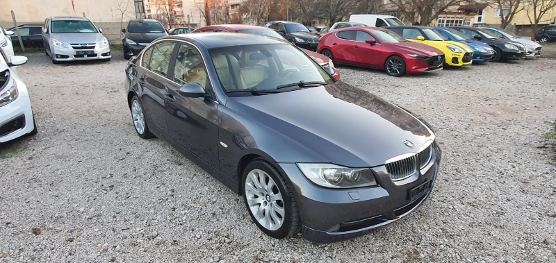 BMW 330 I-258к.с. Нави ШВЕЙЦАРИЯ, снимка 3 - Автомобили и джипове - 52789255