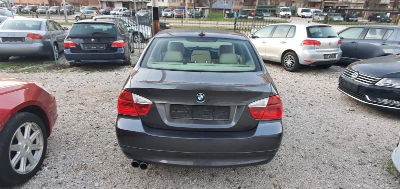 BMW 330 I-258к.с. Нави ШВЕЙЦАРИЯ, снимка 5 - Автомобили и джипове - 52789255