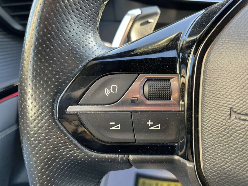 Peugeot 208 GT, снимка 12 - Автомобили и джипове - 52848650