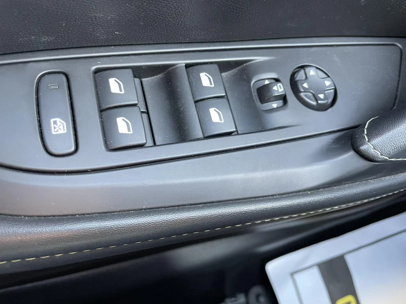 Peugeot 208 GT, снимка 14 - Автомобили и джипове - 52848650