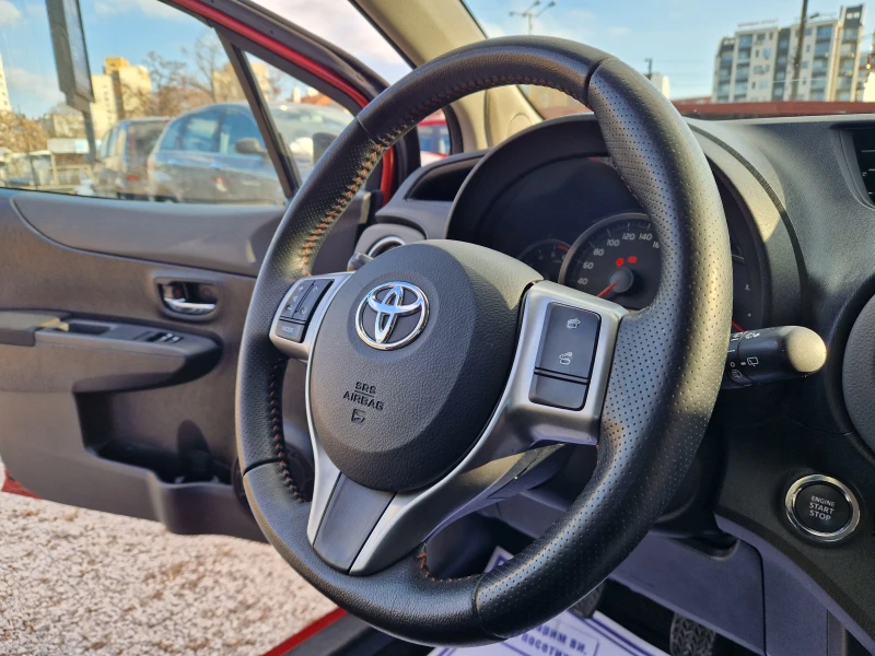 Toyota Yaris 1.4 D4d/NAVI/KEYLESS, снимка 12 - Автомобили и джипове - 52882762