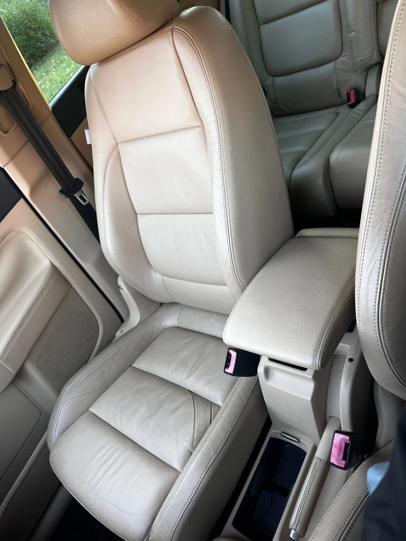 VW Golf 1.4TSI, снимка 7 - Автомобили и джипове - 53030237