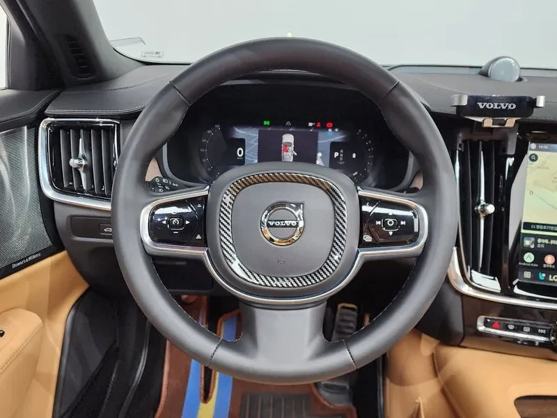 Volvo S90, снимка 13 - Автомобили и джипове - 54823324