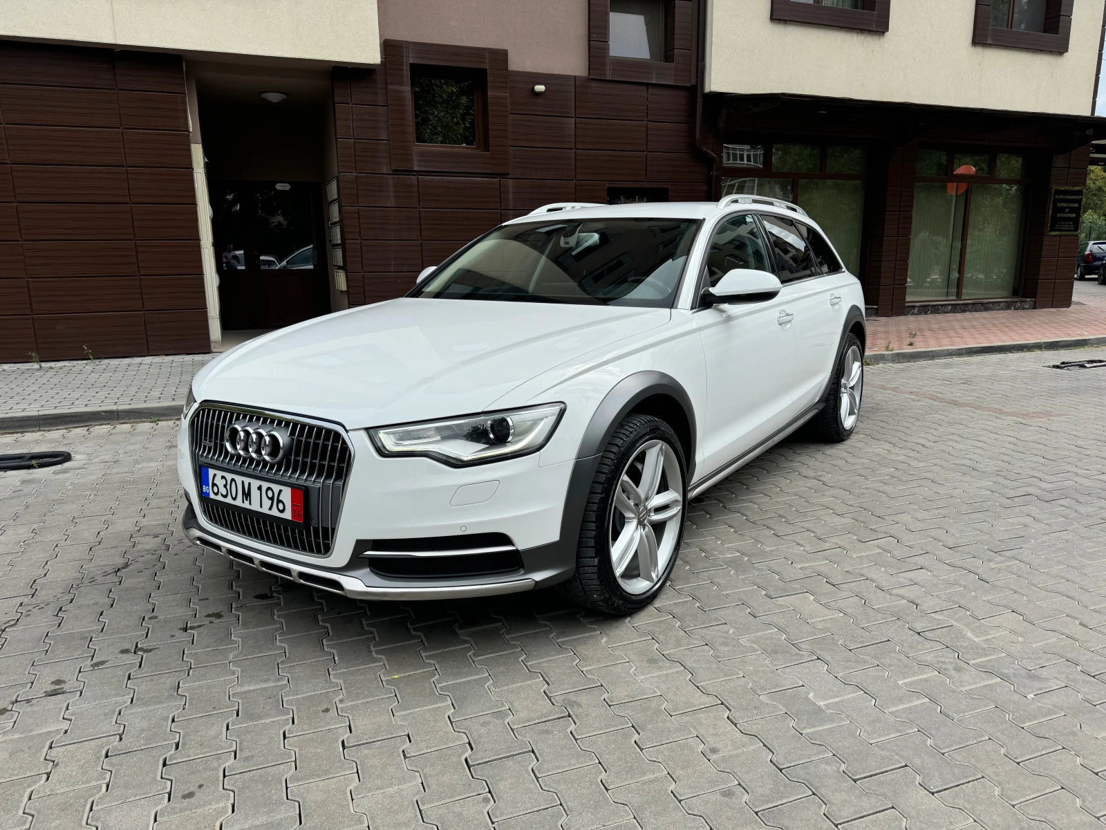 Audi A6 Allroad 3.0.BI-TDI-313.8ZF - изображение 3