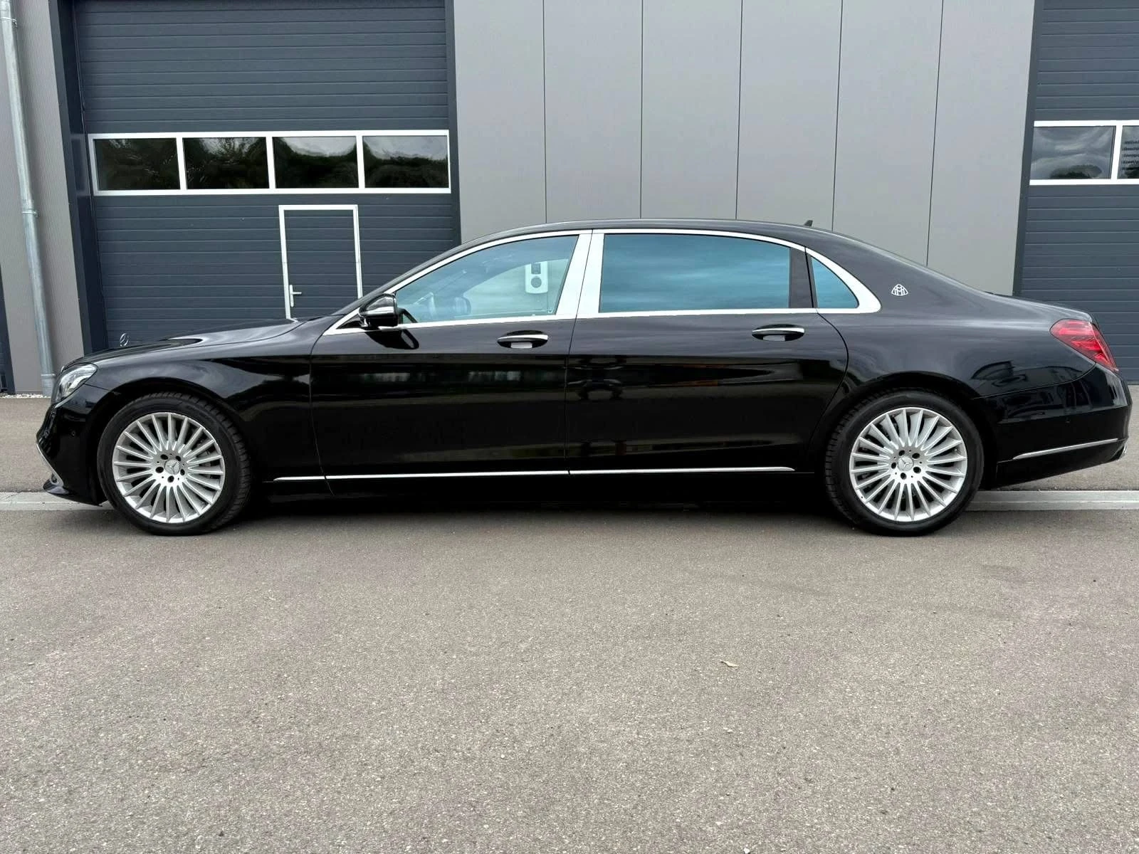 Mercedes-Benz S 560 MAYBACH BURMEISTER ОЧАКВАН ВНОС ЛИЗИНГ 100% - изображение 3