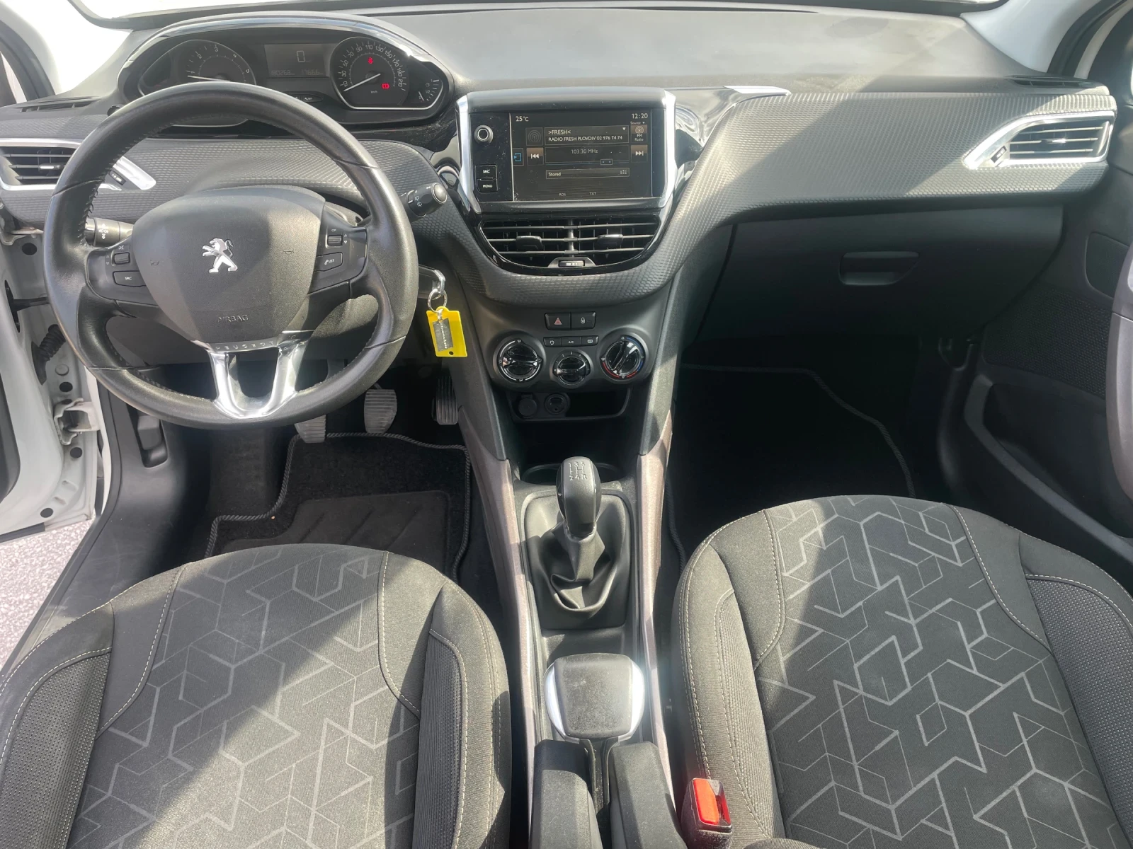 Peugeot 2008 1.6 HDi 100hp - изображение 9