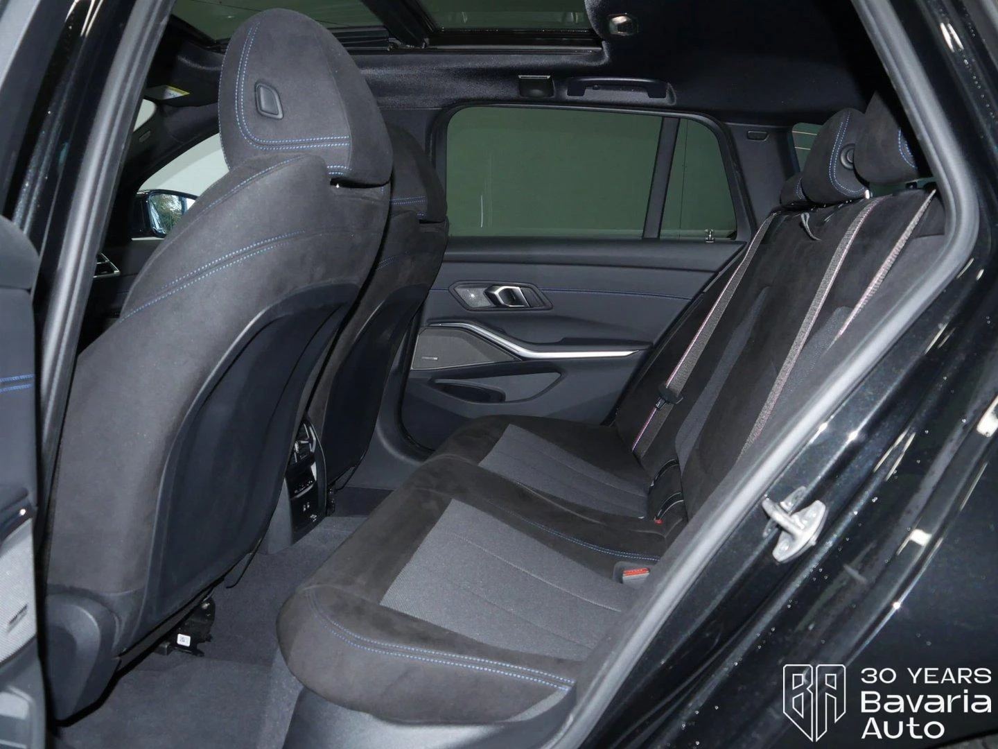 BMW 330 e Touring M Sport Paket Sportautomatic - изображение 8