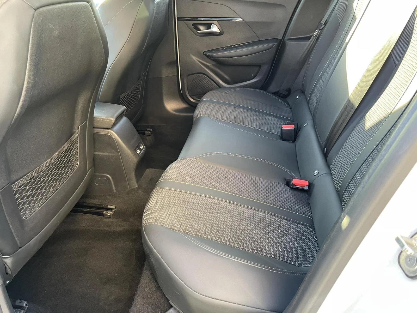 Peugeot 208 GT | Mobile.bg � ����������� 15