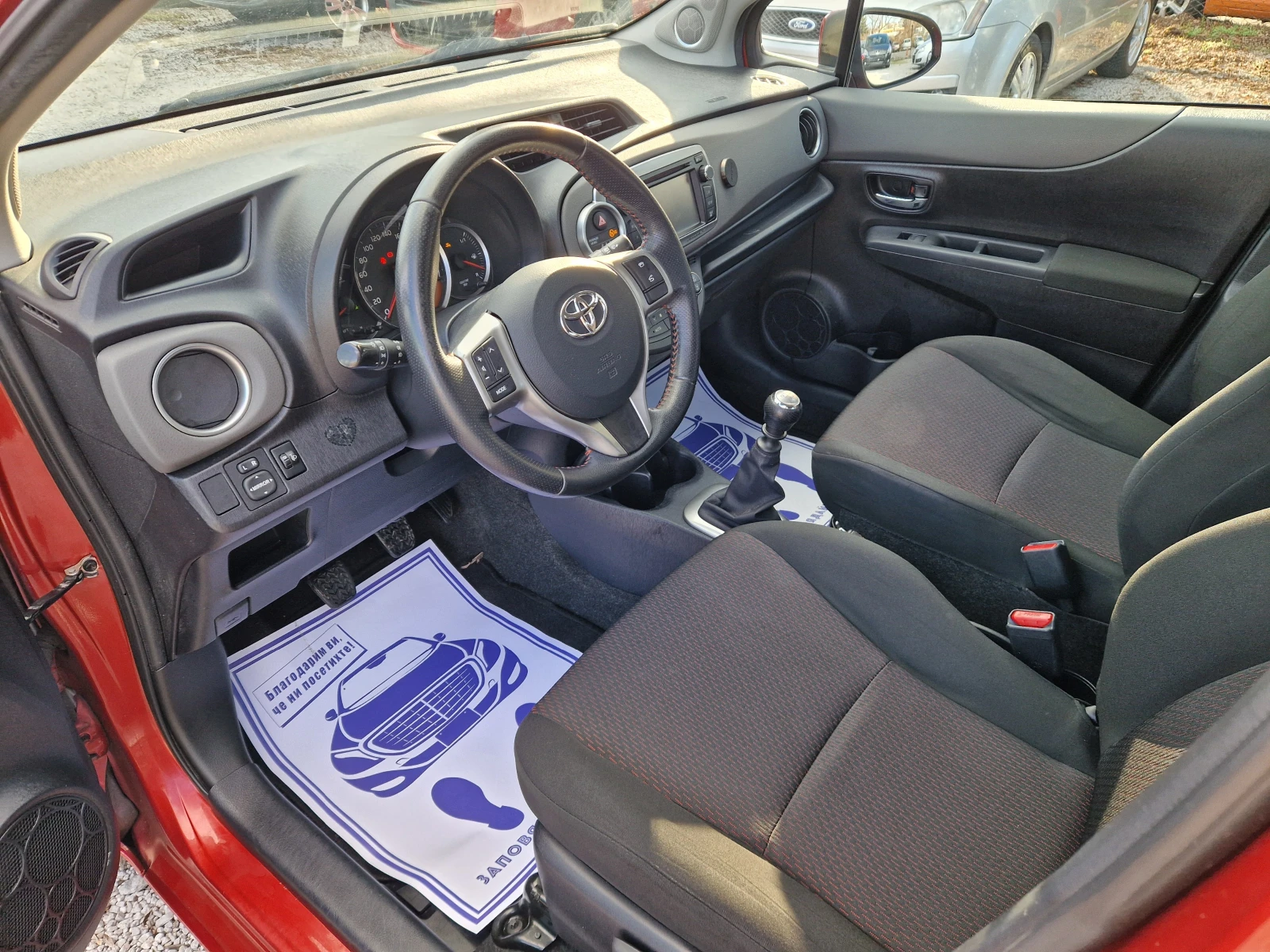 Toyota Yaris 1.4 D4d/NAVI/KEYLESS - изображение 9