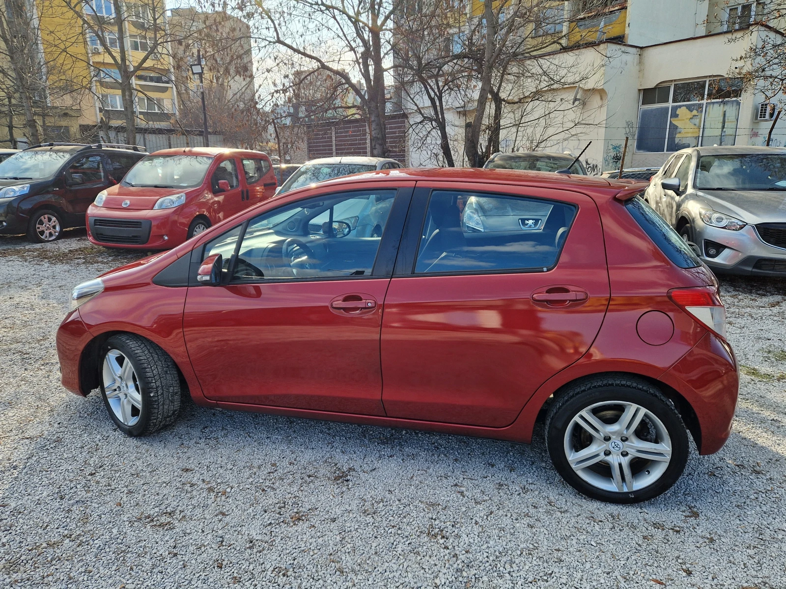 Toyota Yaris 1.4 D4d/NAVI/KEYLESS - изображение 8