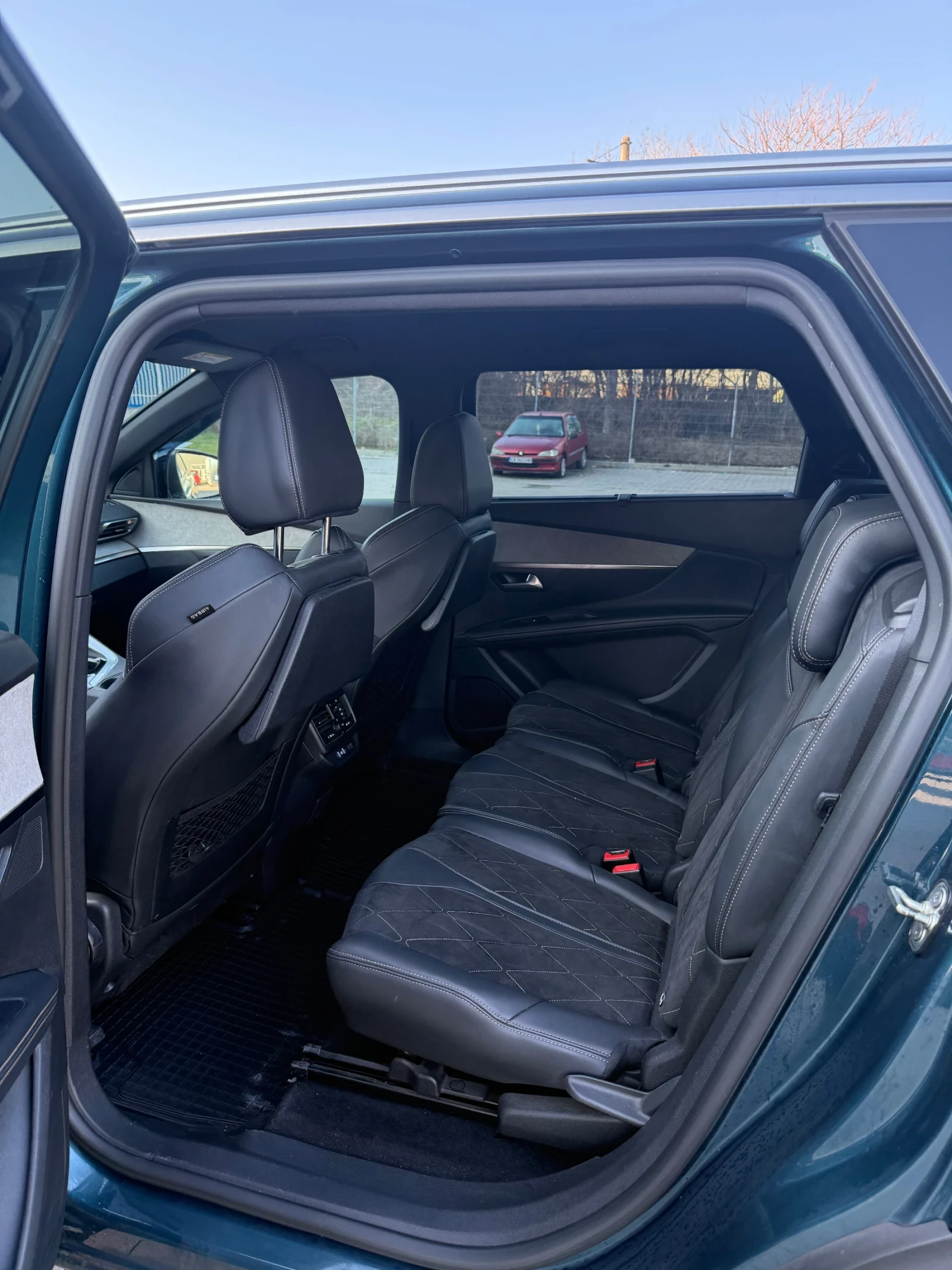 Peugeot 5008 2.0 HDI 180ps - изображение 10