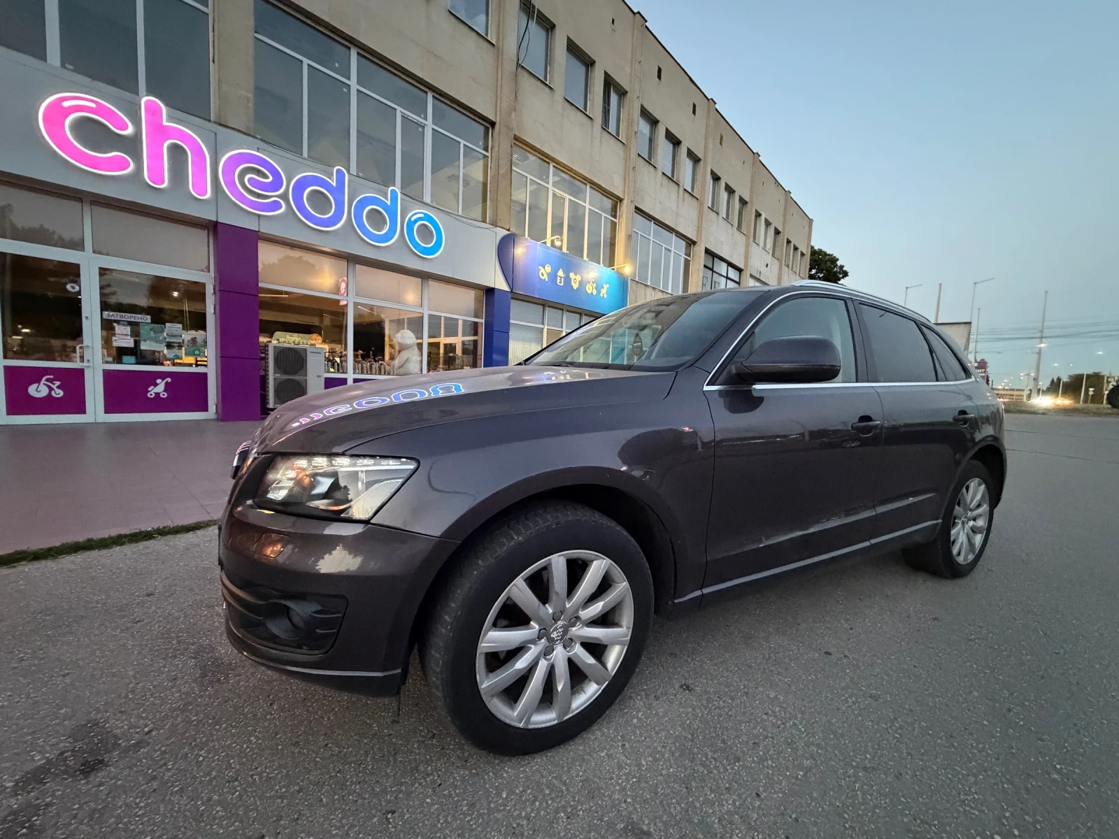 Audi Q5 3.0D* Алкантара* Кожа* Теглич, снимка 2 - Автомобили и джипове - 53623267