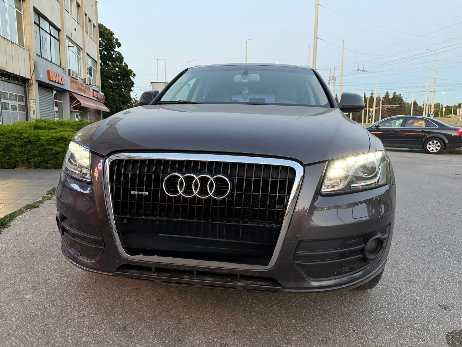 Audi Q5 3.0D* Алкантара* Кожа* Теглич, снимка 3 - Автомобили и джипове - 53623267