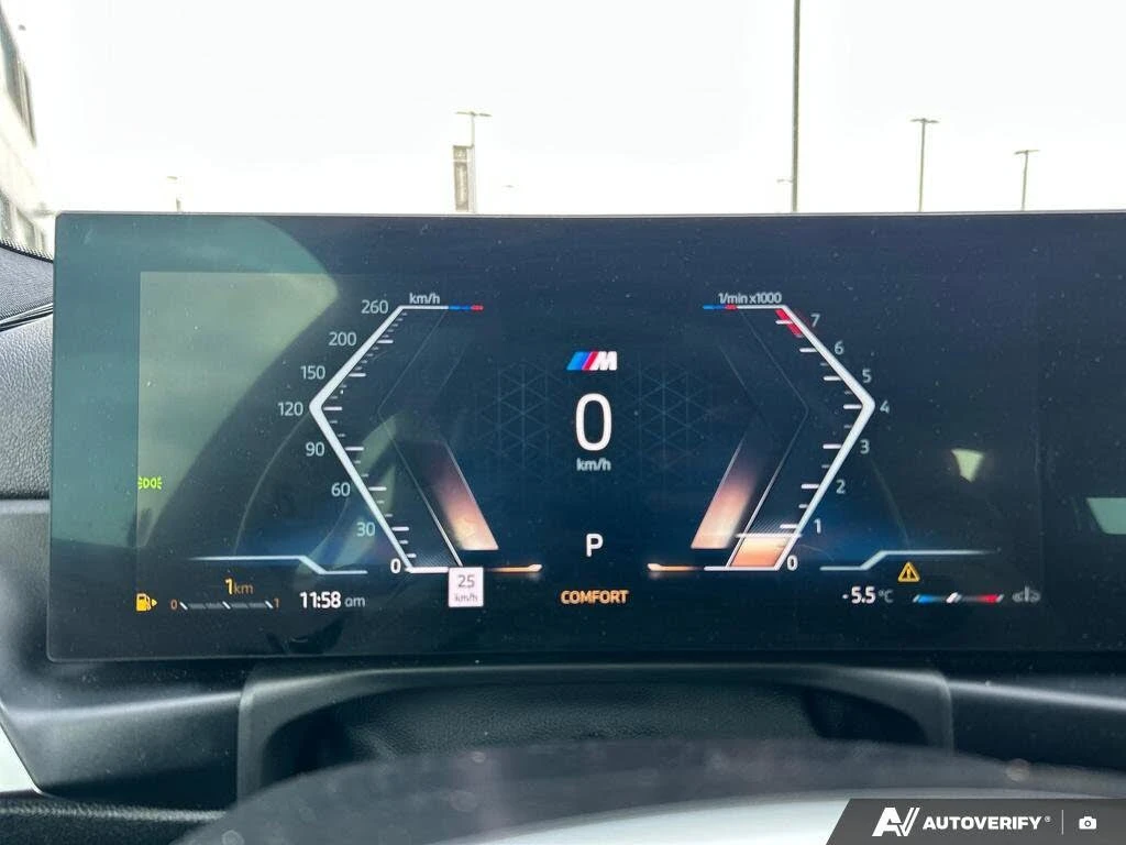 BMW 330 i XDRIVE* MPACK* HARMAN/KARDON* HEAD-UP* ШИБИДАХ* , снимка 12 - Автомобили и джипове - 53721074