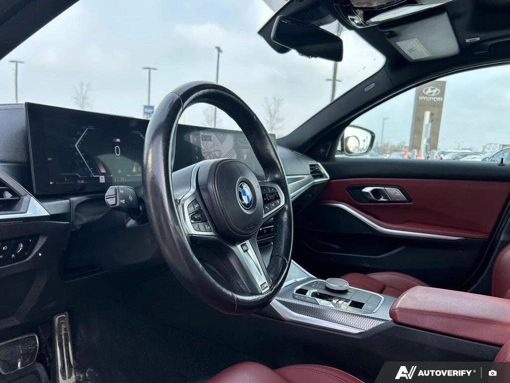 BMW 330 i XDRIVE* MPACK* HARMAN/KARDON* HEAD-UP* ШИБИДАХ* , снимка 9 - Автомобили и джипове - 53721074