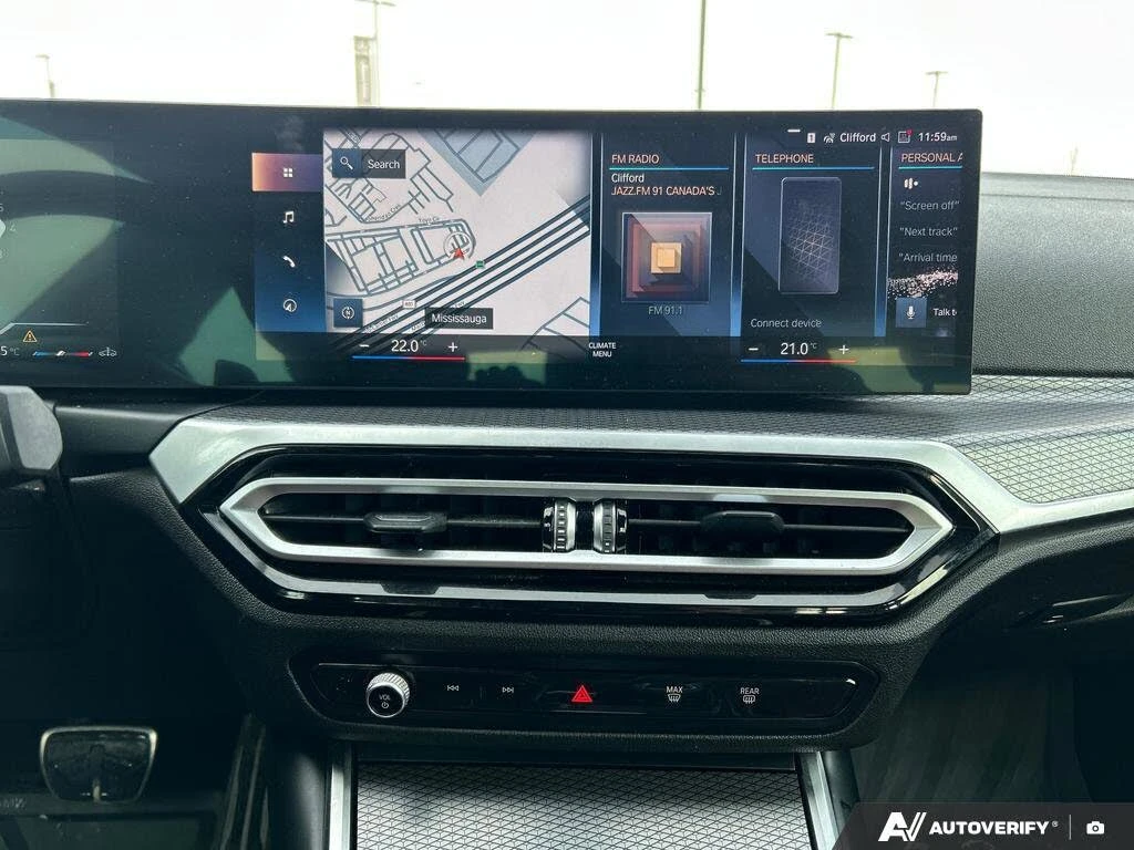 BMW 330 i XDRIVE* MPACK* HARMAN/KARDON* HEAD-UP* ШИБИДАХ* , снимка 13 - Автомобили и джипове - 53721074