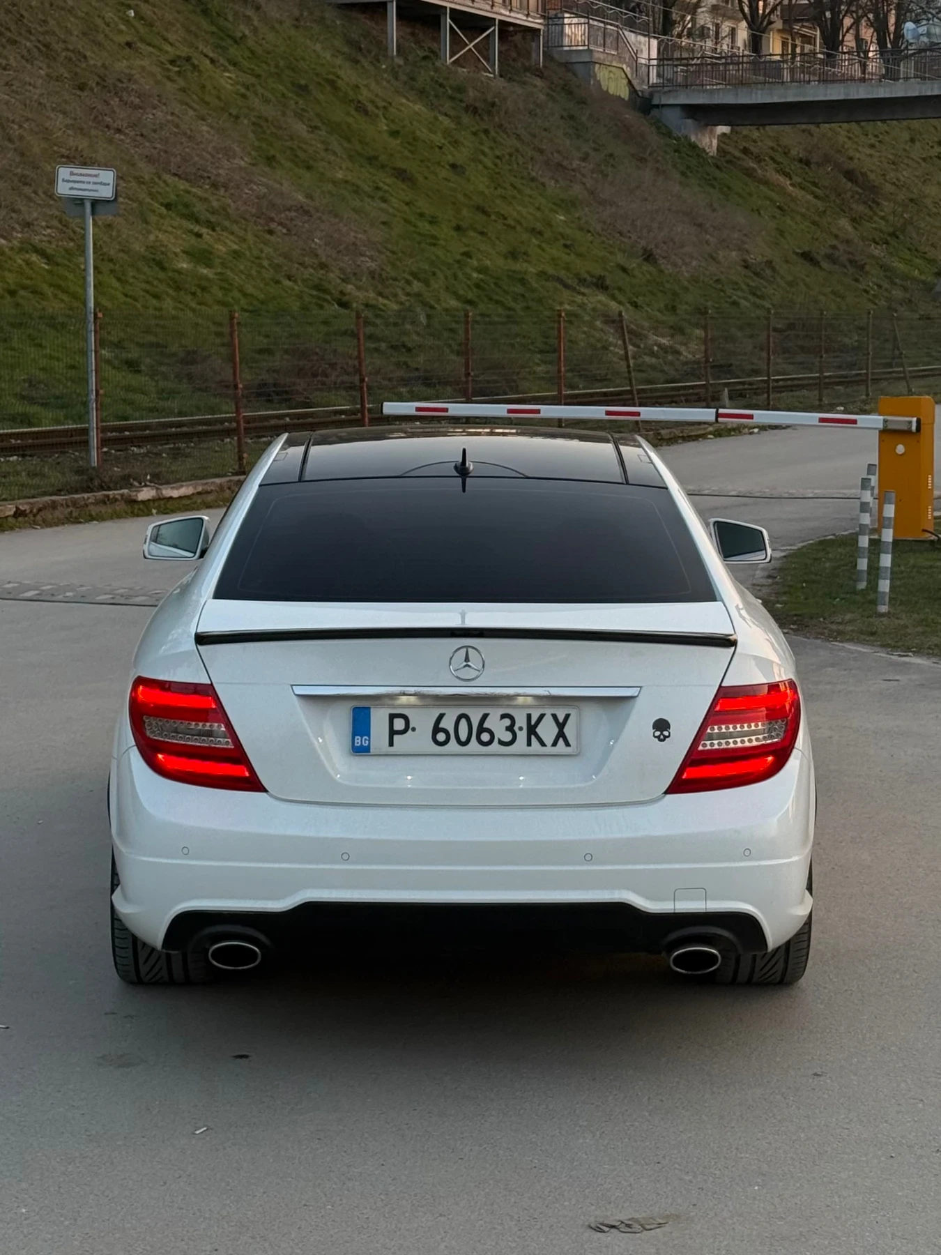 Mercedes-Benz C 350 Coupe AMG RWD, снимка 5 - Автомобили и джипове - 53871970