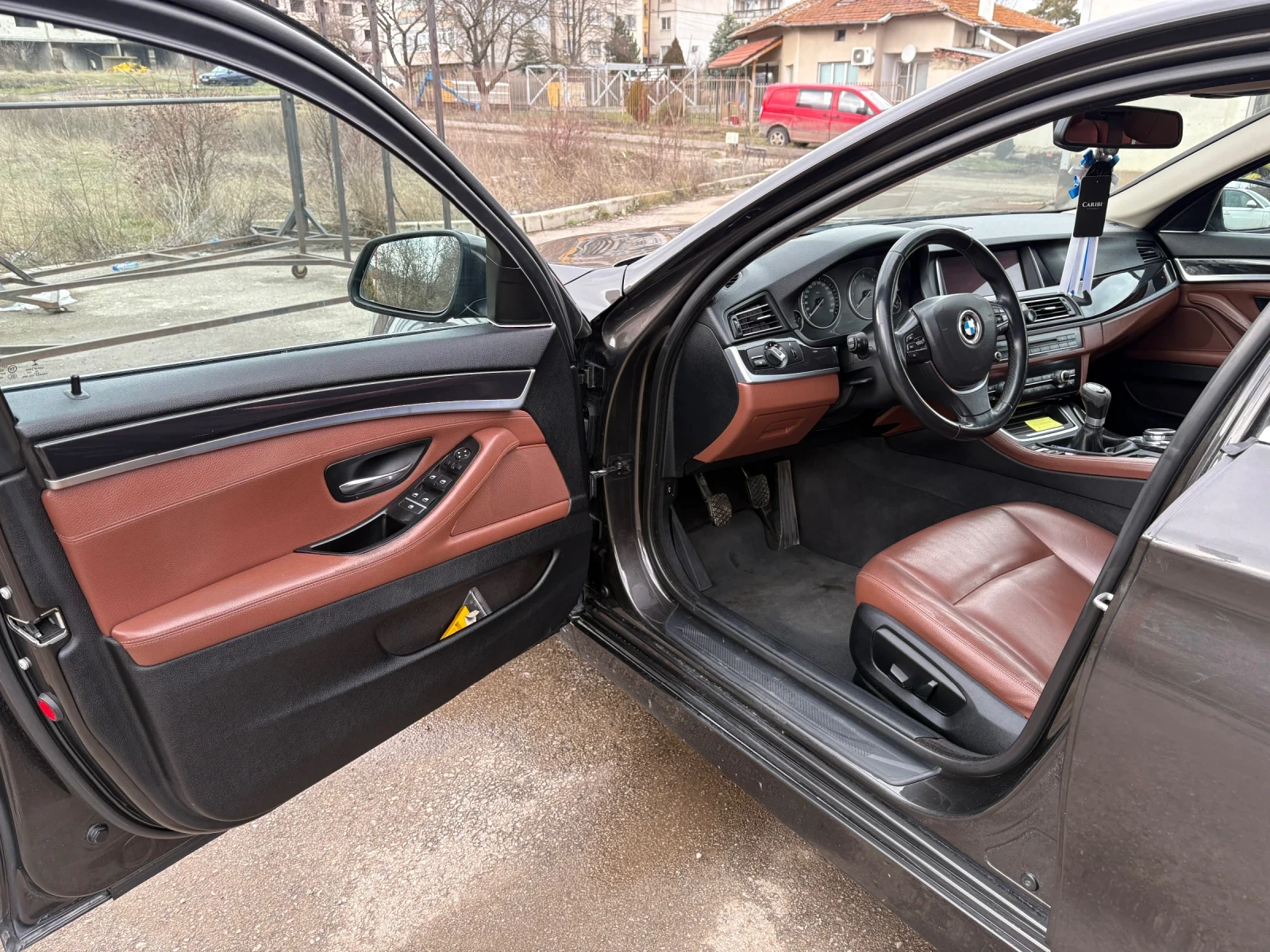 BMW 520 F10, снимка 8 - Автомобили и джипове - 54386315