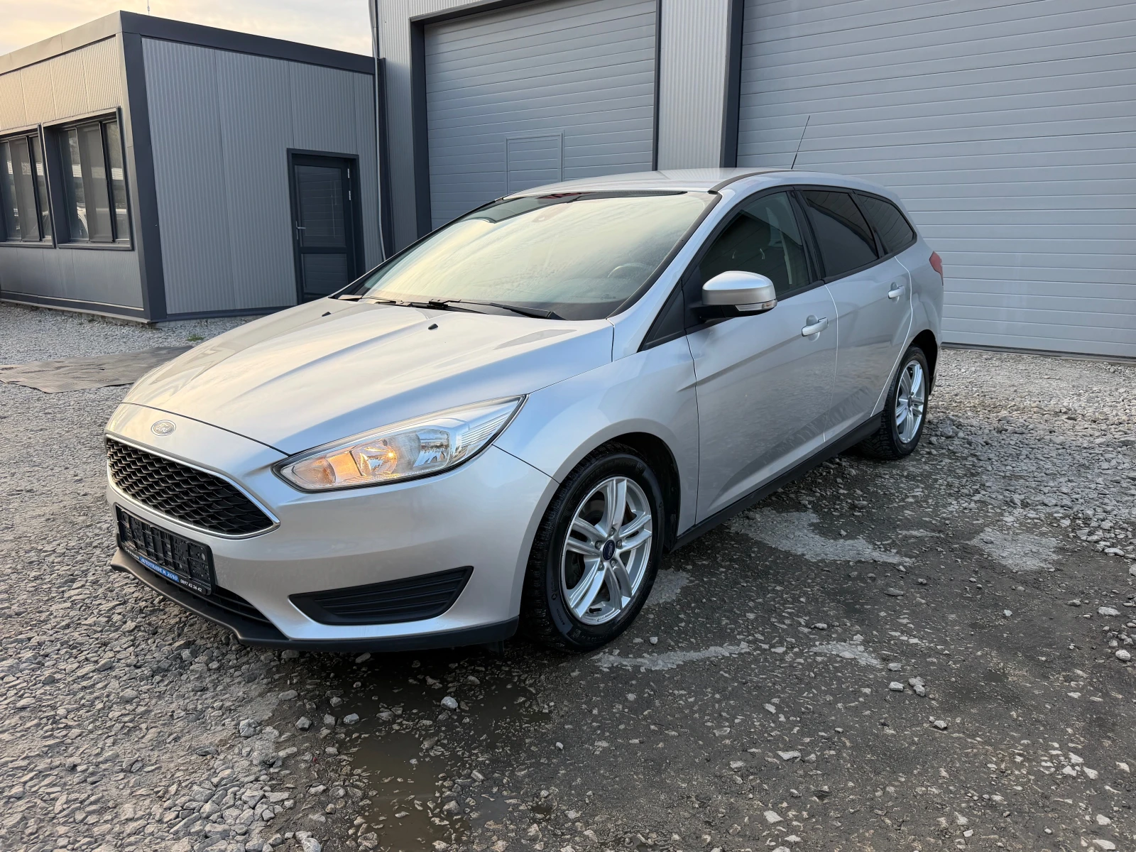 Ford Focus 1.5TDCI* FACE* EVRO6* 6Speed , снимка 17 - Автомобили и джипове - 54230179