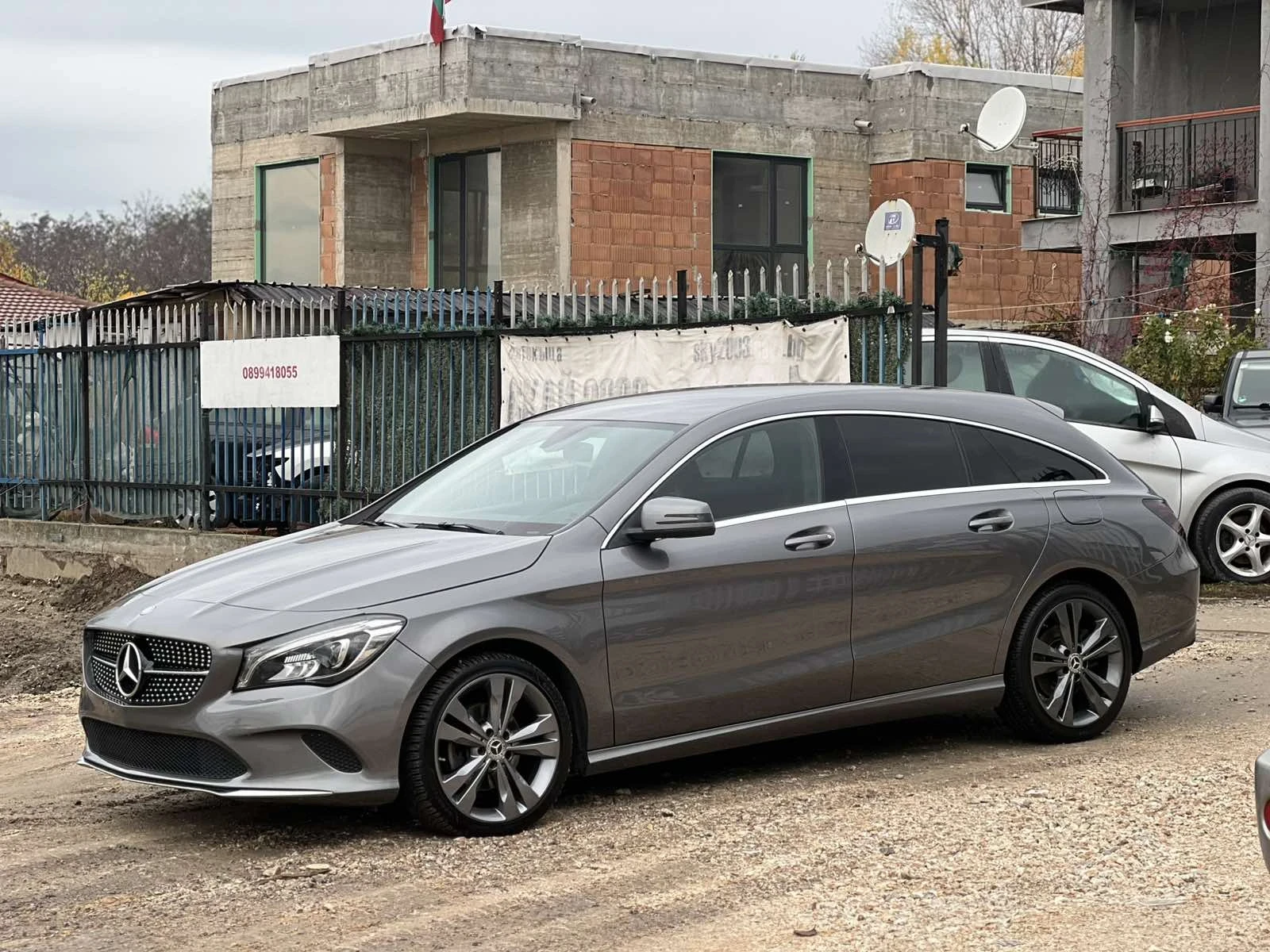 Mercedes-Benz CLA 200, снимка 2 - Автомобили и джипове - 54258865