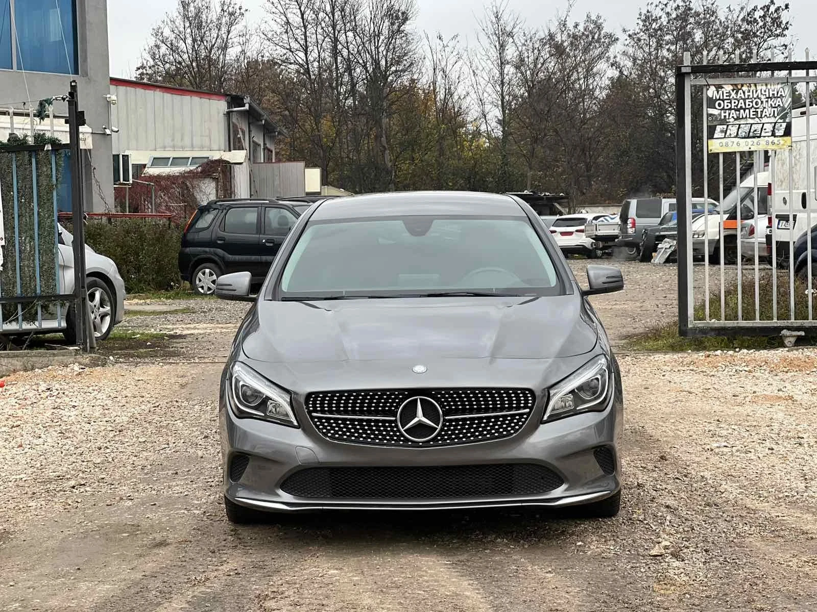 Mercedes-Benz CLA 200, снимка 3 - Автомобили и джипове - 54258865