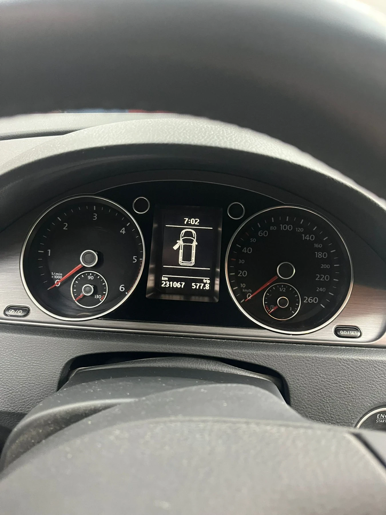 VW Passat 2.0 TDI, снимка 7 - Автомобили и джипове - 54356063