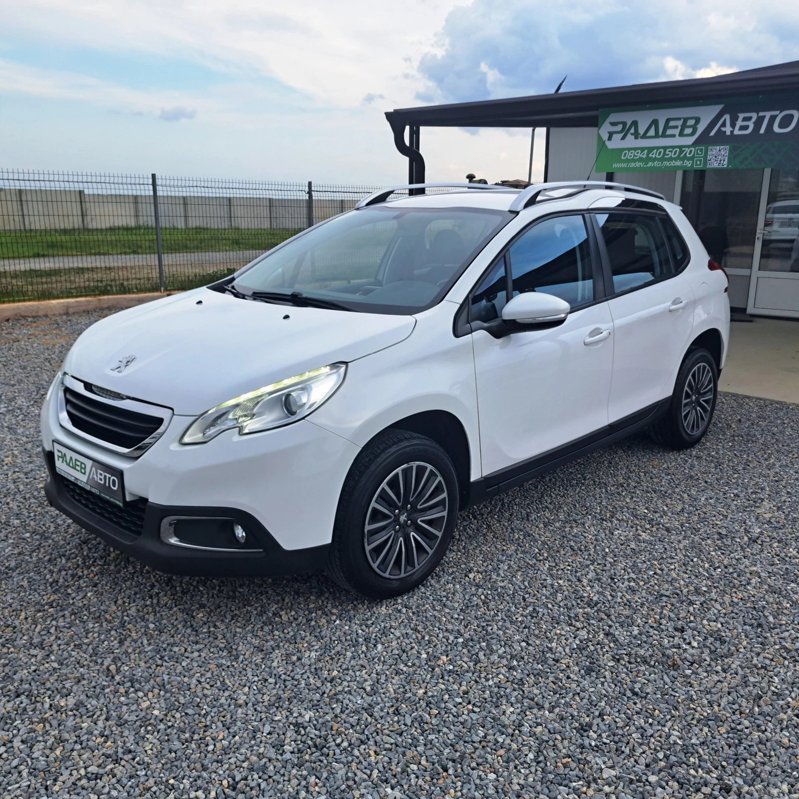 Peugeot 2008 1.2 i* MEDIA* PARKTRONIC* EURO6B* TOP! | Mobile.bg � ����������� 1