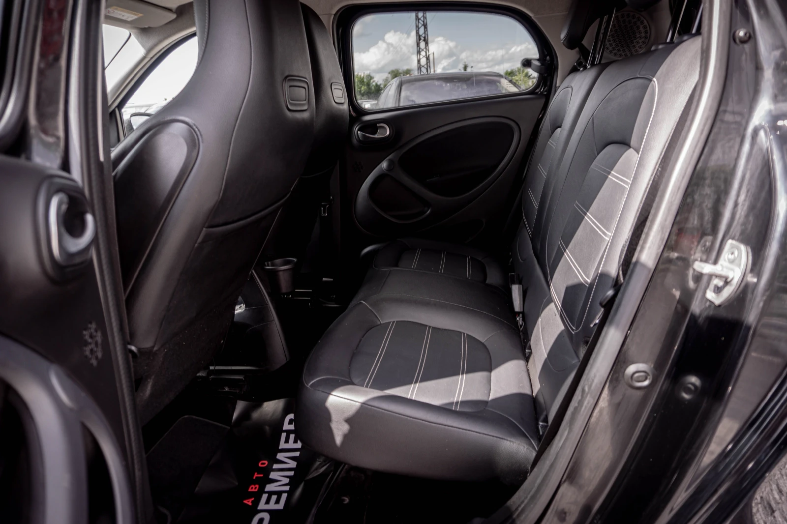 Smart Forfour EA-BRABUS-57, 553 КМ!, снимка 13 - Автомобили и джипове - 54752921