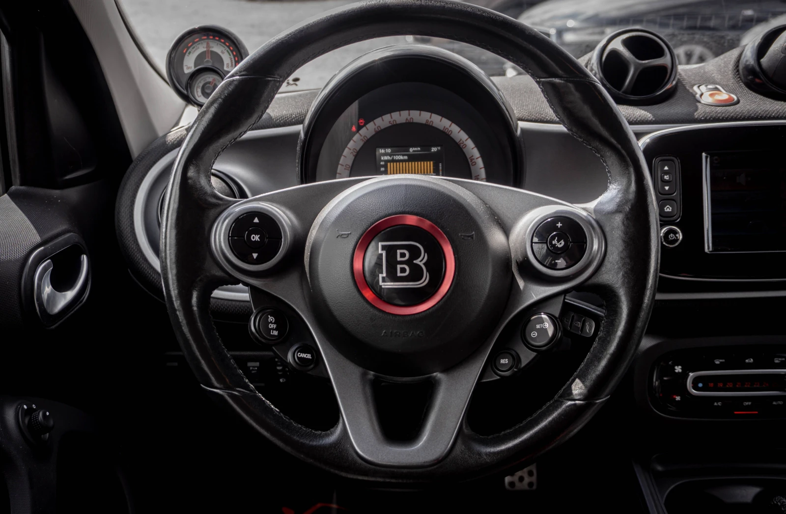 Smart Forfour EA-BRABUS-57, 553 КМ!, снимка 9 - Автомобили и джипове - 54752921