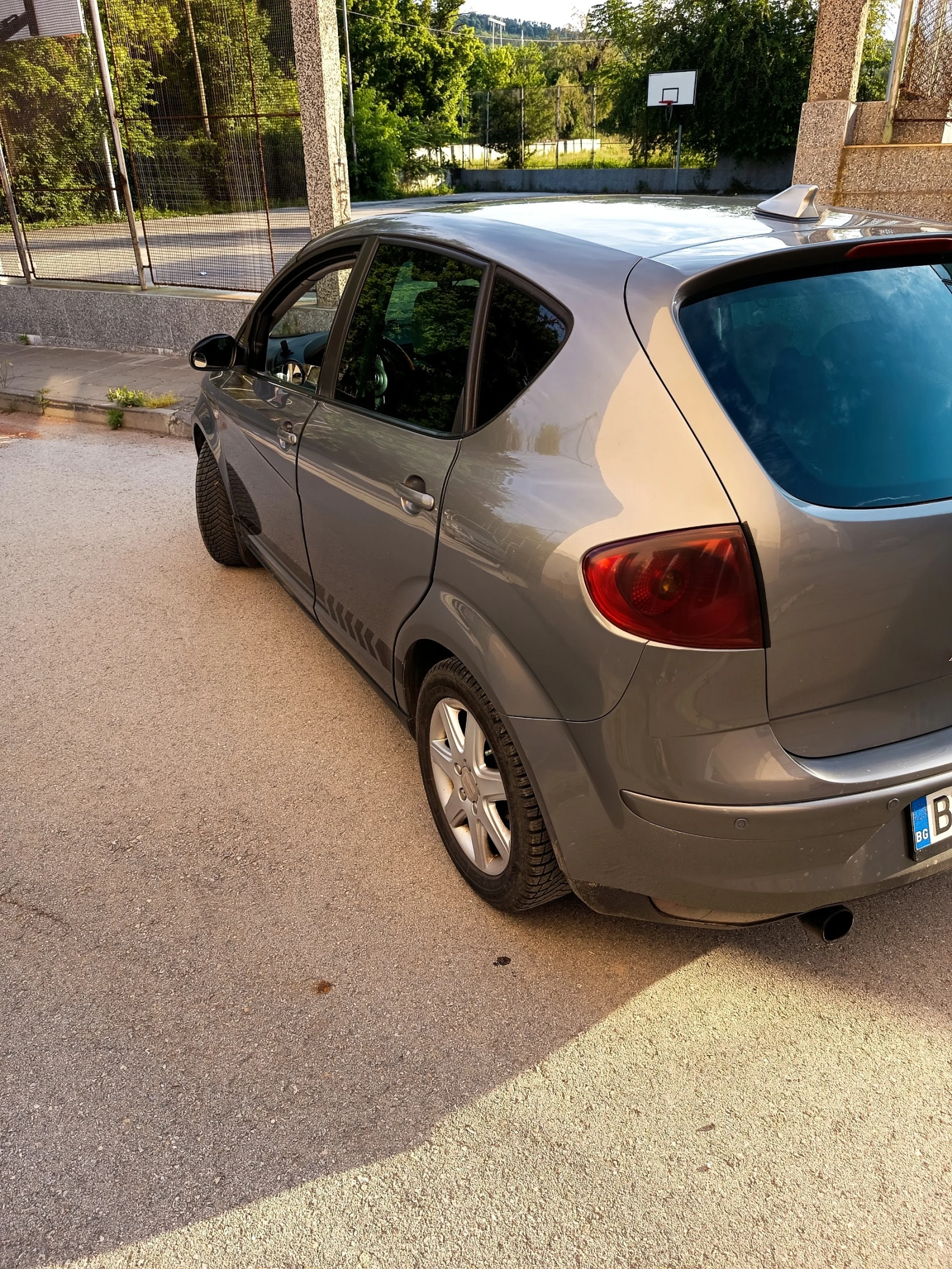 Seat Altea 1.9 TDI, снимка 5 - Автомобили и джипове - 54768090