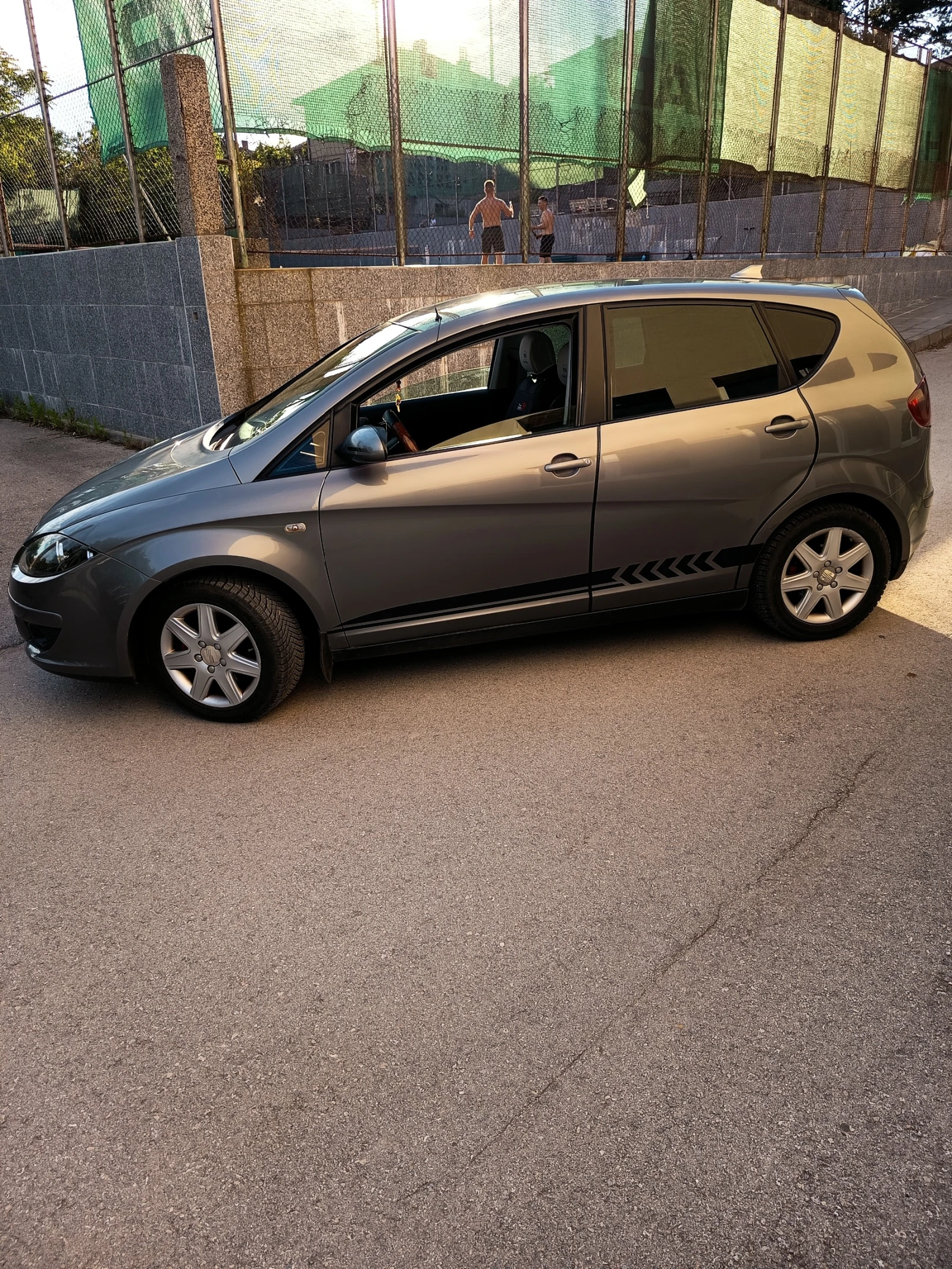 Seat Altea 1.9 TDI, снимка 6 - Автомобили и джипове - 54768090