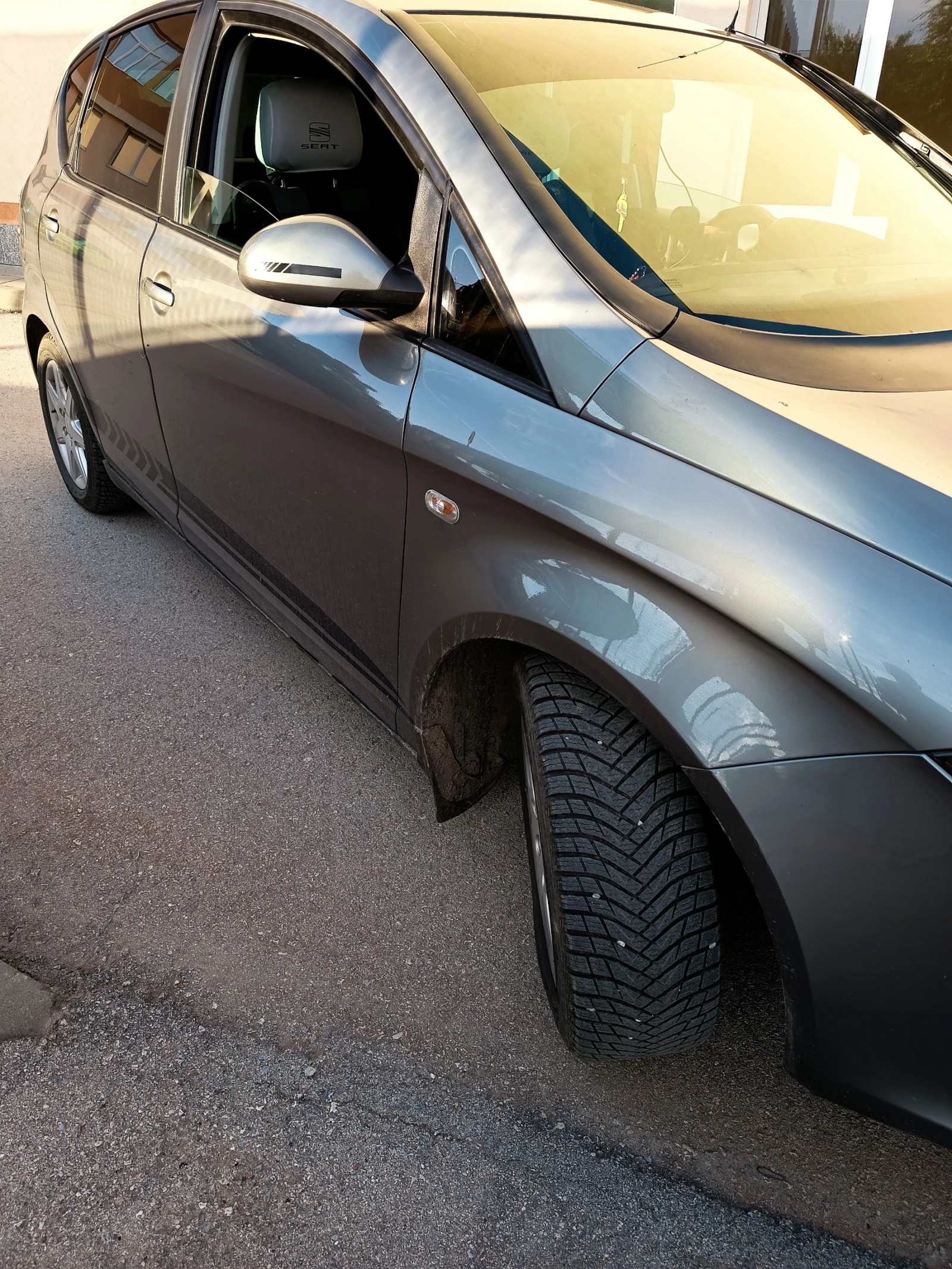 Seat Altea 1.9 TDI, снимка 2 - Автомобили и джипове - 54768090