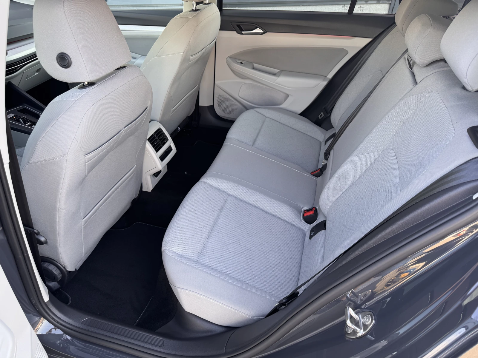VW Golf Life/2.0TDI/150K.C./7AT | Mobile.bg � ����������� 10
