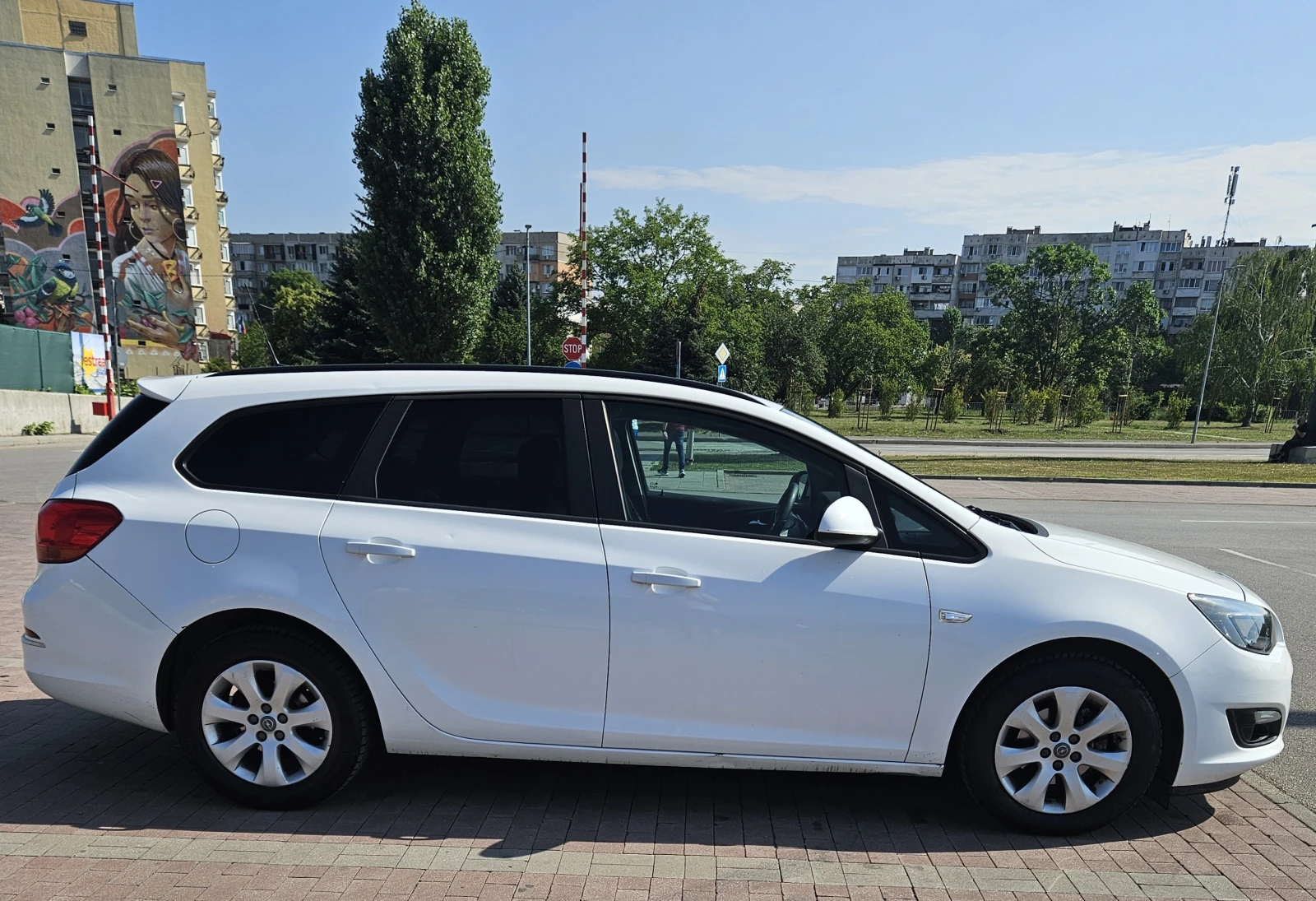 Opel Astra J 1.4 Turbo Бензин+ Газ, снимка 6 - Автомобили и джипове - 55338014