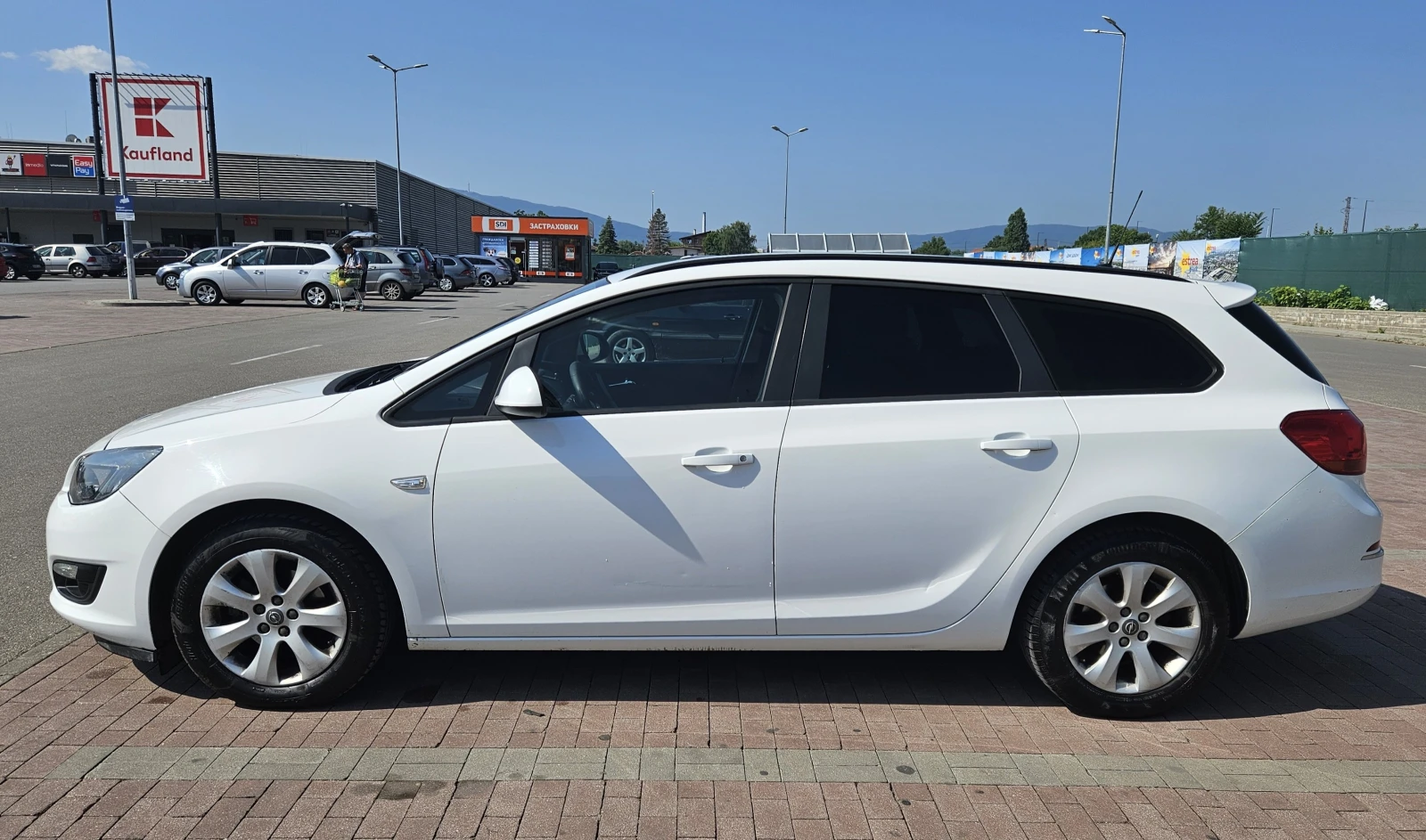 Opel Astra J 1.4 Turbo Бензин+ Газ, снимка 7 - Автомобили и джипове - 55338014