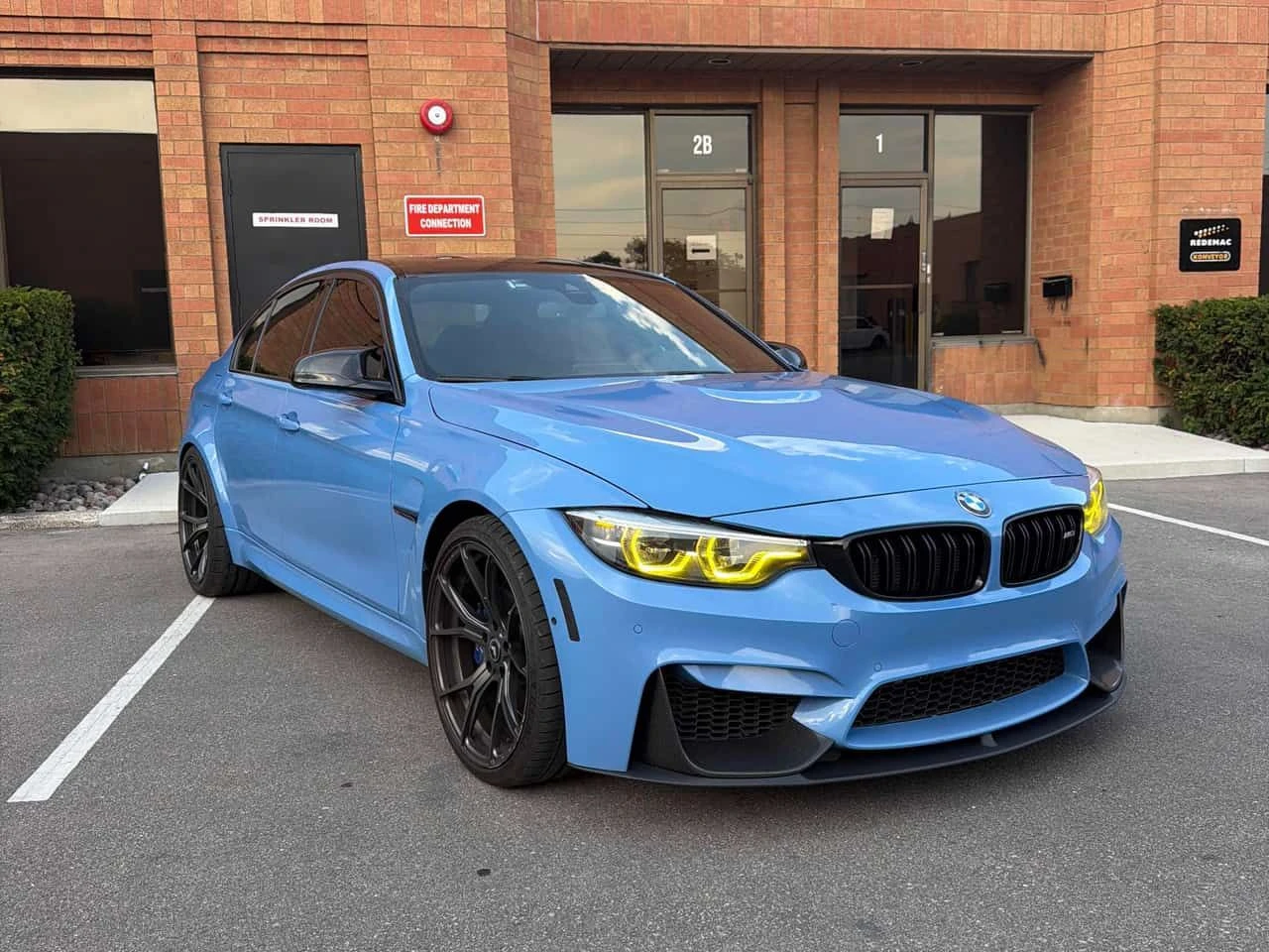 BMW M3 * ПЕРФЕКТНА* ВСИЧКИ ЕКСТРИ* БЕЗ ЗАБЕЛЕЖКИ* 
