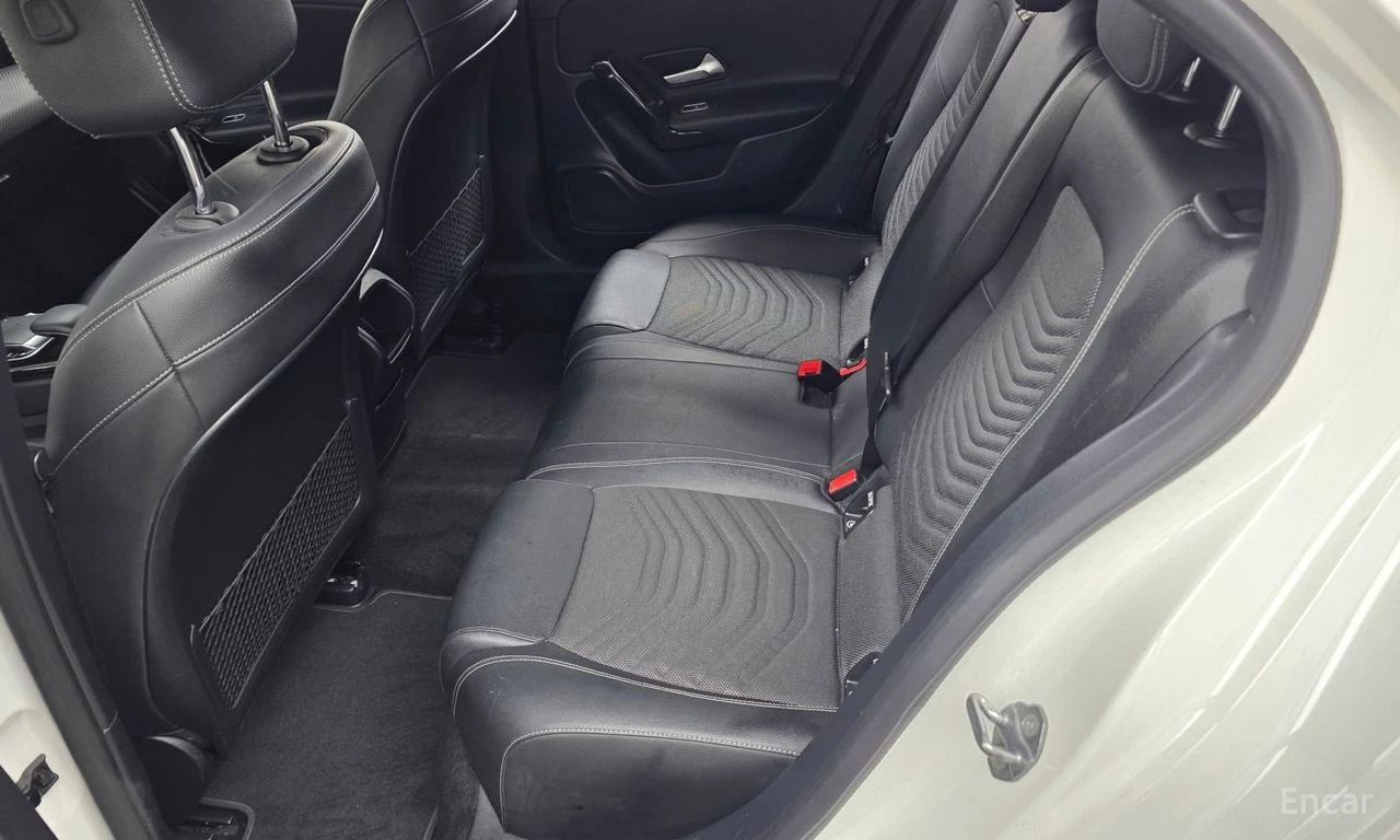 Mercedes-Benz A 220 ПОДГРЕВ* КАМЕРА* ПАМЕТ* LANE ASSIST* КРАЙНА ЦЕНА* , снимка 15 - Автомобили и джипове - 55684926