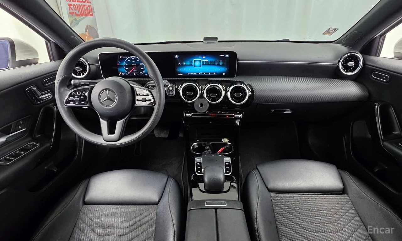 Mercedes-Benz A 220 ПОДГРЕВ* КАМЕРА* ПАМЕТ* LANE ASSIST* КРАЙНА ЦЕНА* , снимка 8 - Автомобили и джипове - 55684926