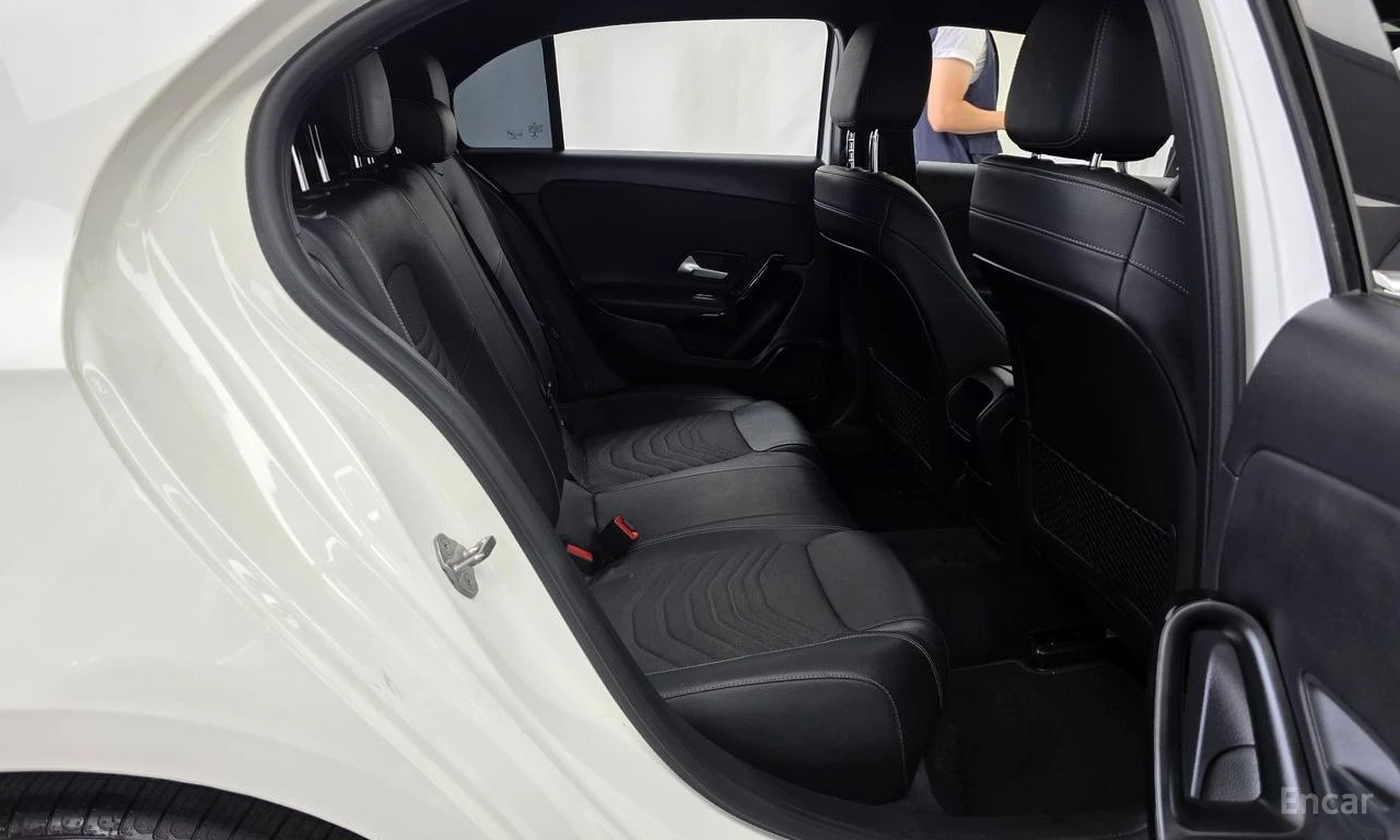 Mercedes-Benz A 220 ПОДГРЕВ* КАМЕРА* ПАМЕТ* LANE ASSIST* КРАЙНА ЦЕНА* , снимка 14 - Автомобили и джипове - 55684926