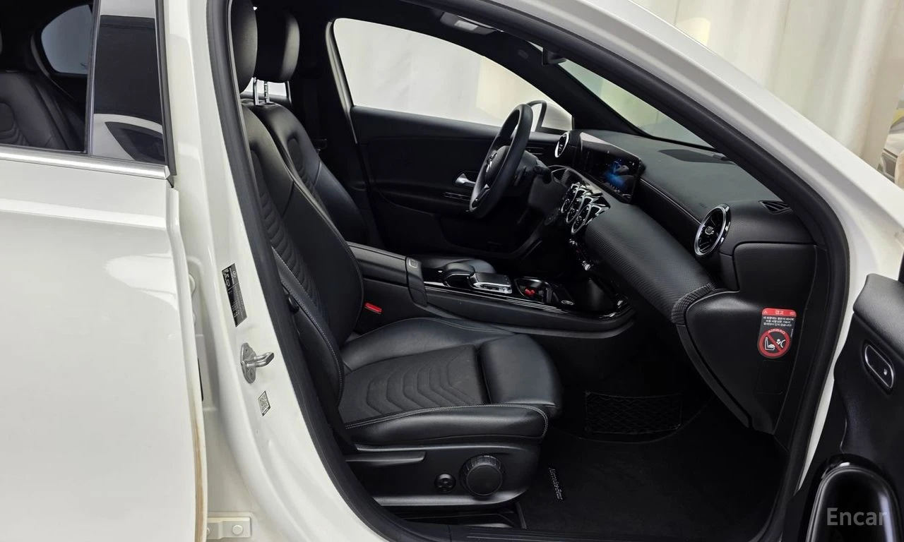 Mercedes-Benz A 220 ПОДГРЕВ* КАМЕРА* ПАМЕТ* LANE ASSIST* КРАЙНА ЦЕНА* , снимка 7 - Автомобили и джипове - 55684926