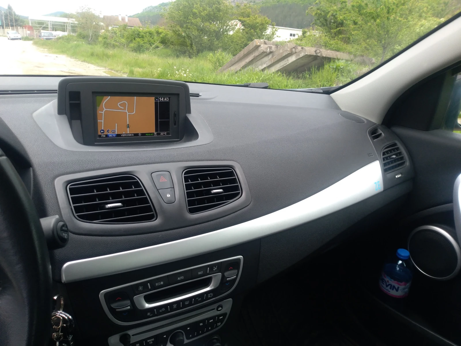 Renault Fluence ZE, снимка 12 - Автомобили и джипове - 55688928