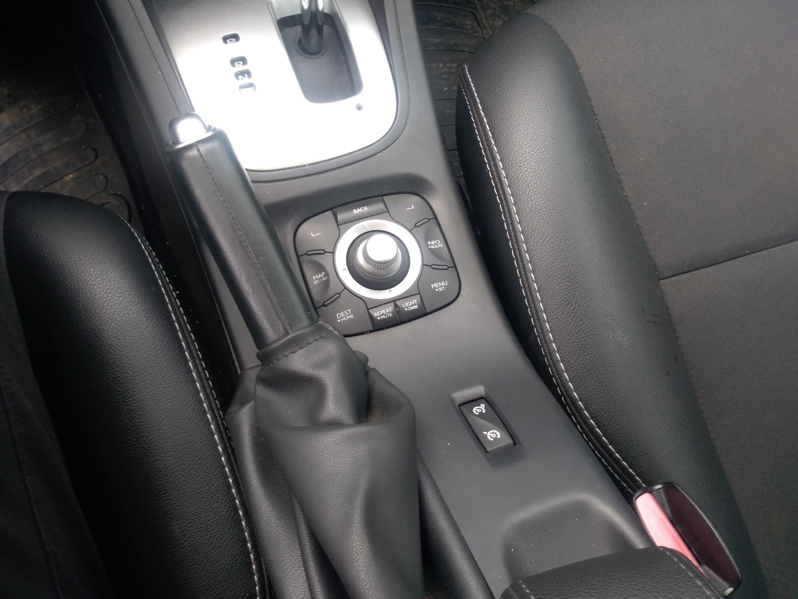 Renault Fluence ZE, снимка 14 - Автомобили и джипове - 55688928
