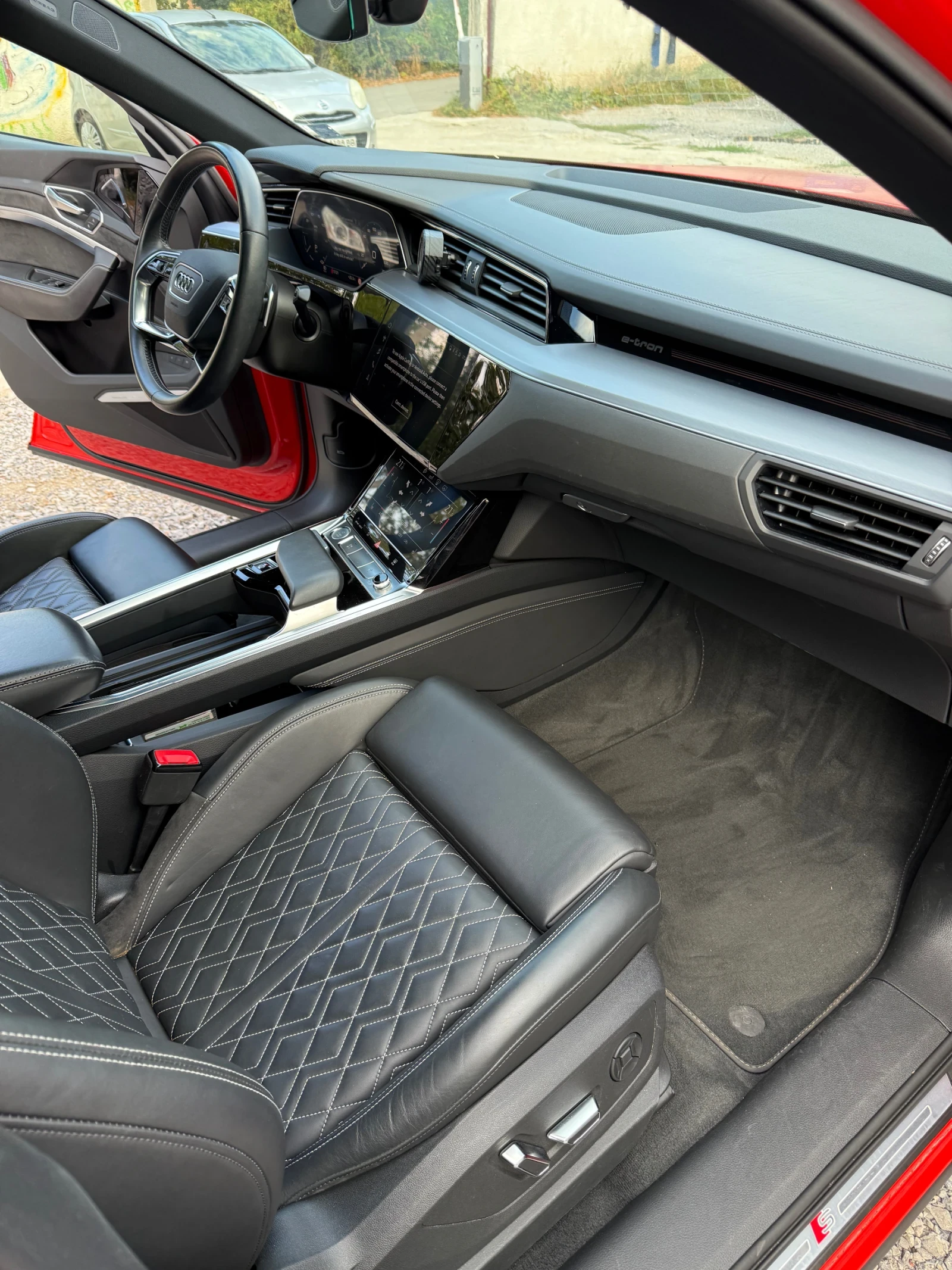 Audi E-Tron Sportback S line 55 quat Pano Matrix 21, снимка 13 - Автомобили и джипове - 56141905