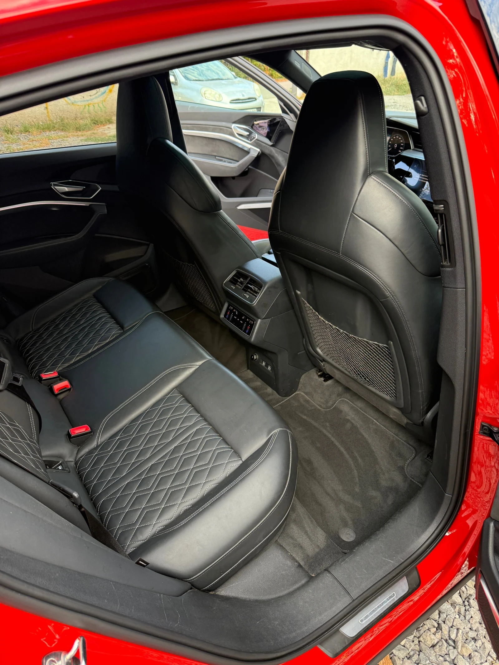 Audi E-Tron Sportback S line 55 quat Pano Matrix 21, снимка 12 - Автомобили и джипове - 56141905