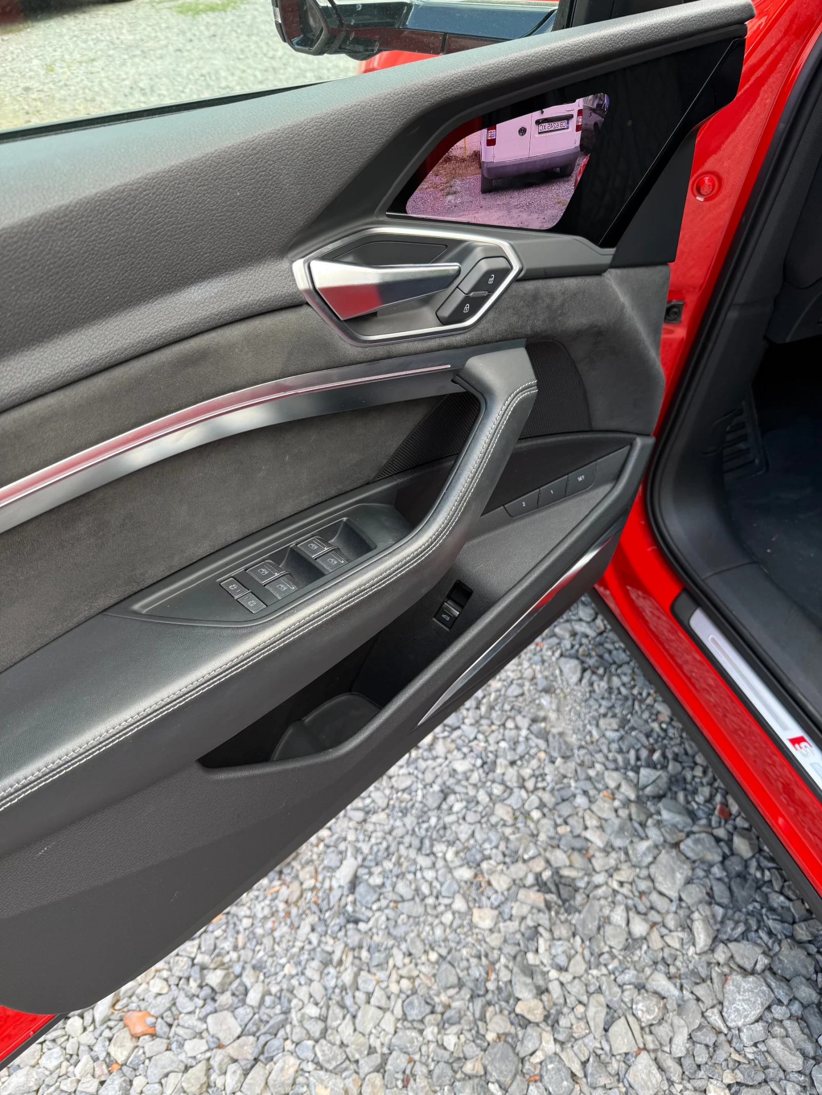 Audi E-Tron Sportback S line 55 quat Pano Matrix 21, снимка 10 - Автомобили и джипове - 56141905