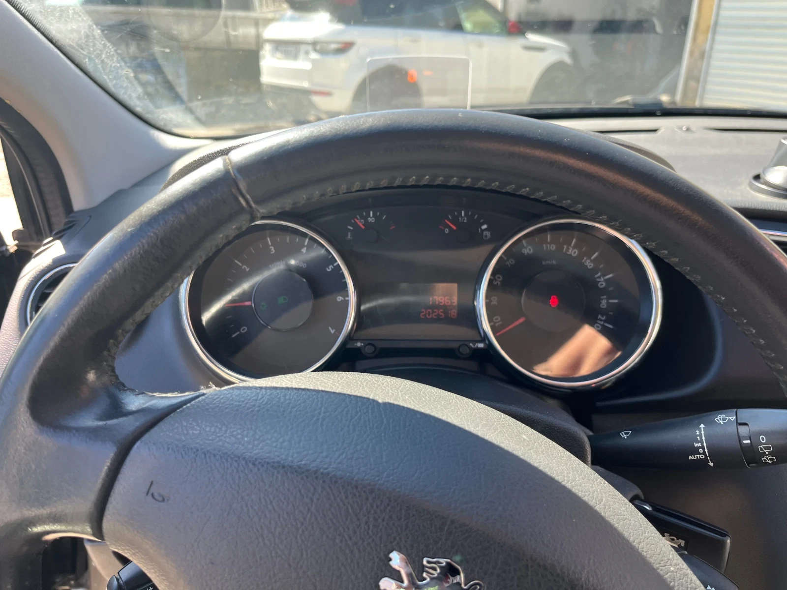 Peugeot 3008, снимка 10 - Автомобили и джипове - 56252146