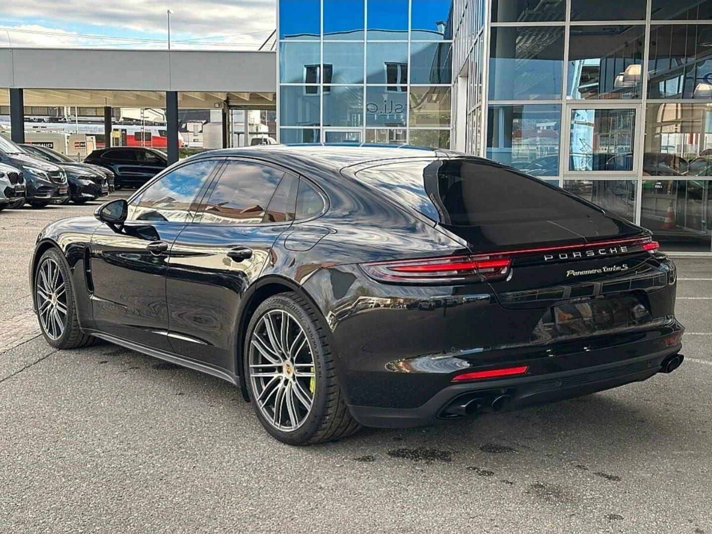 Porsche Panamera, снимка 3 - Автомобили и джипове - 56744353