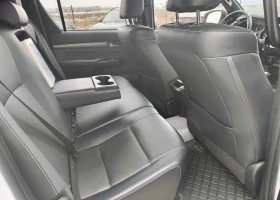 Toyota Hilux 2.8D 4x4 Double Cab Invincible/360/Отопление, снимка 6